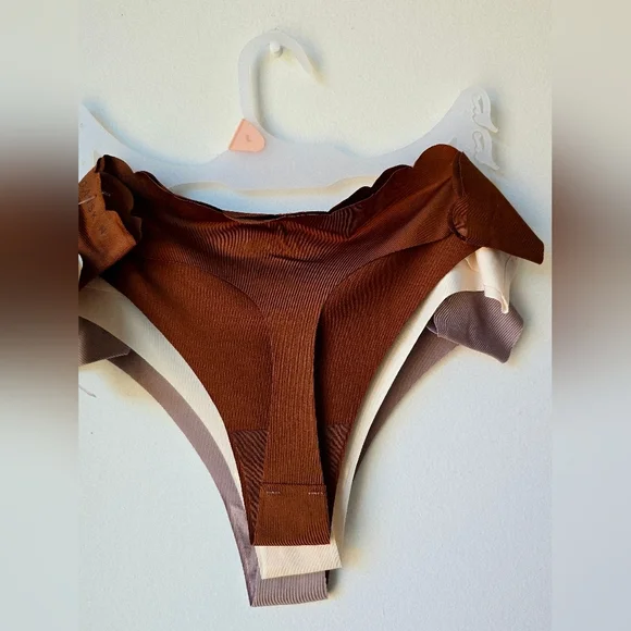 Danskin Intimates Underwear Panties Soft No Shows Thong Trio - Brown Cream Tan L - Picture 4 of 4